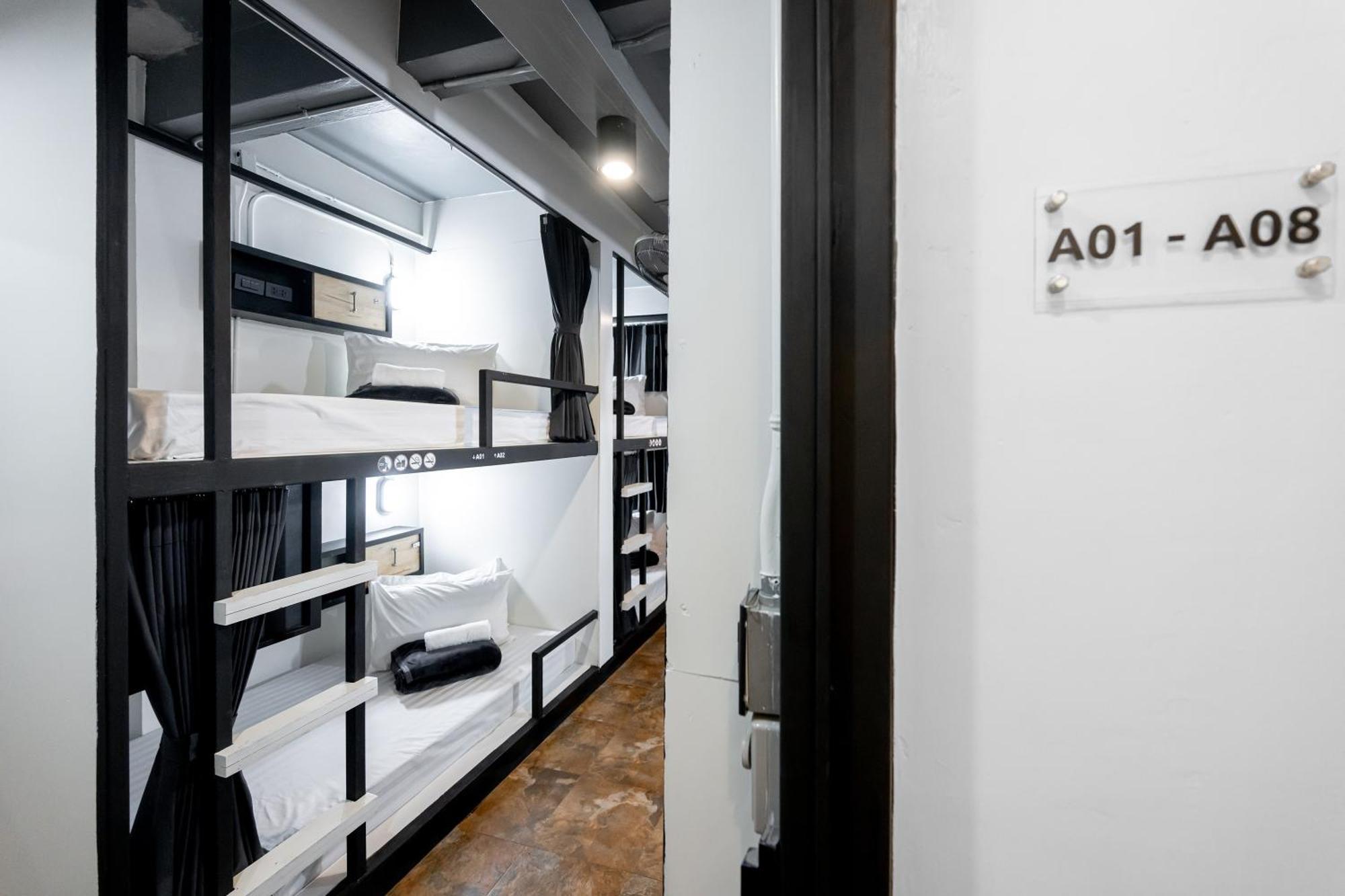 Vibes Hostel Bangkok Luaran gambar