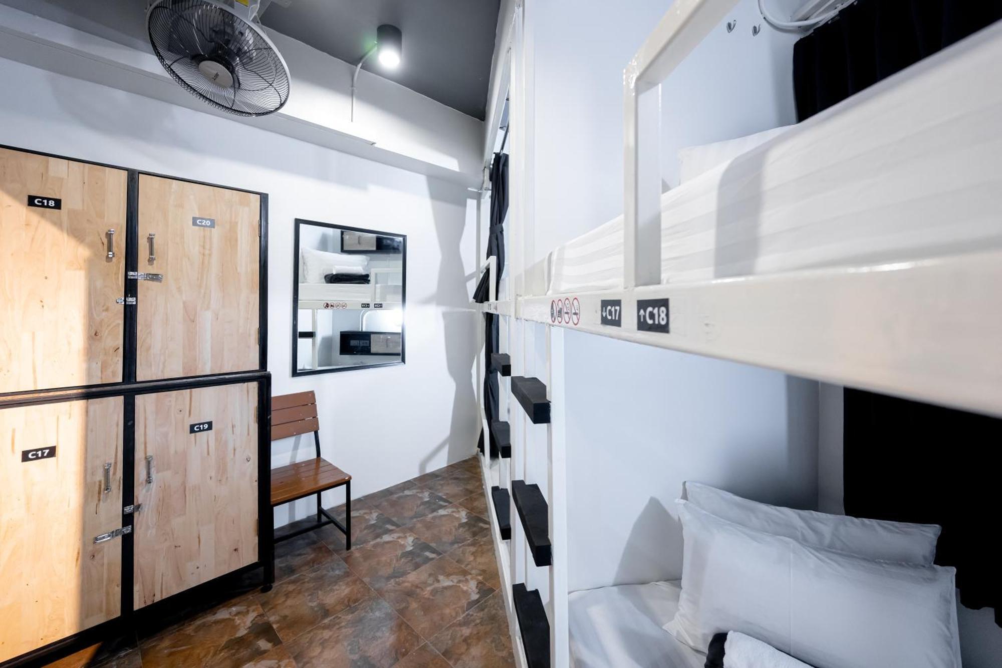 Vibes Hostel Bangkok Luaran gambar