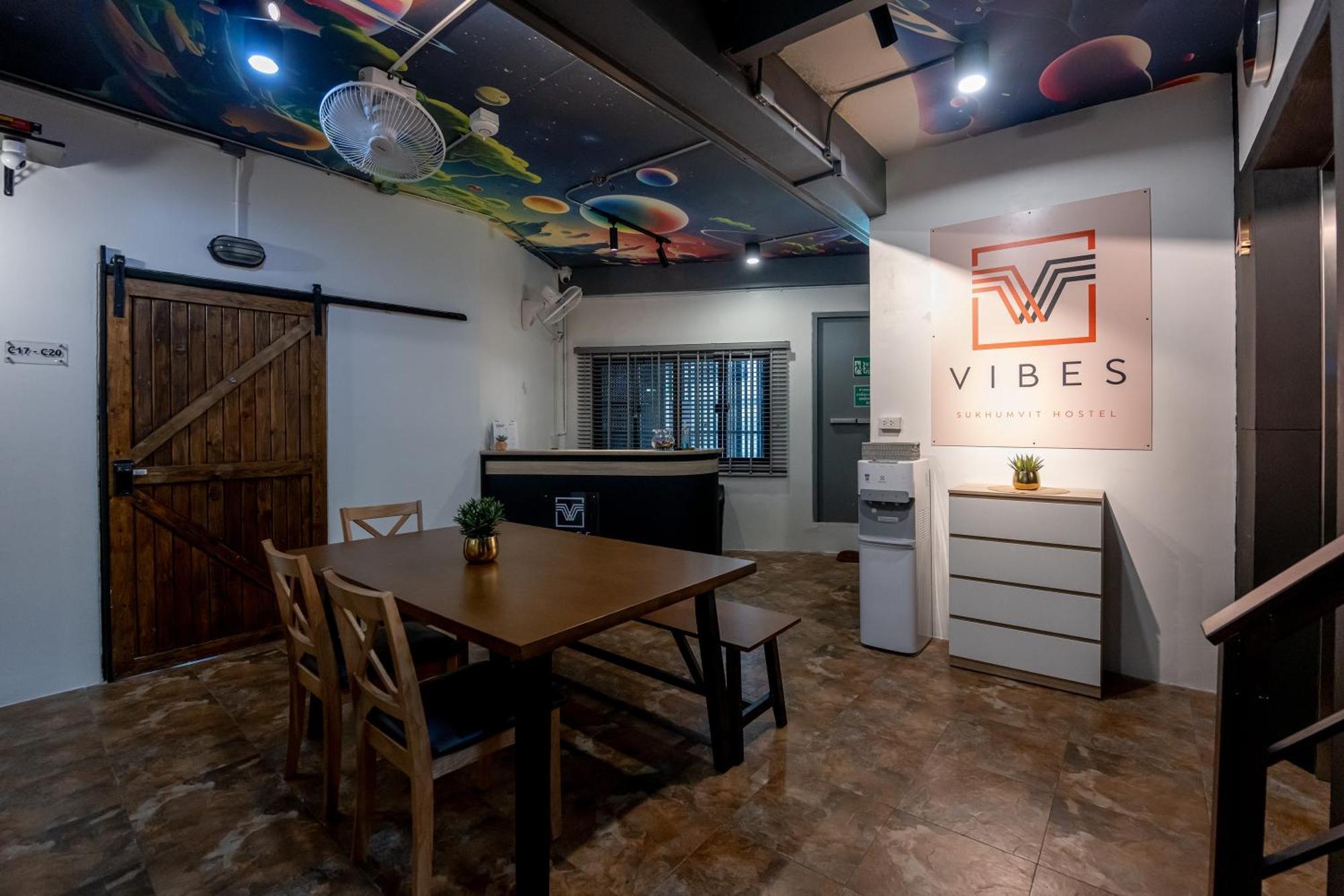 Vibes Hostel Bangkok Luaran gambar