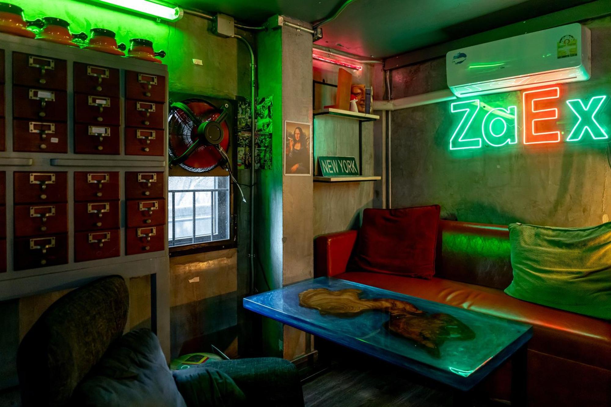 Vibes Hostel Bangkok Luaran gambar