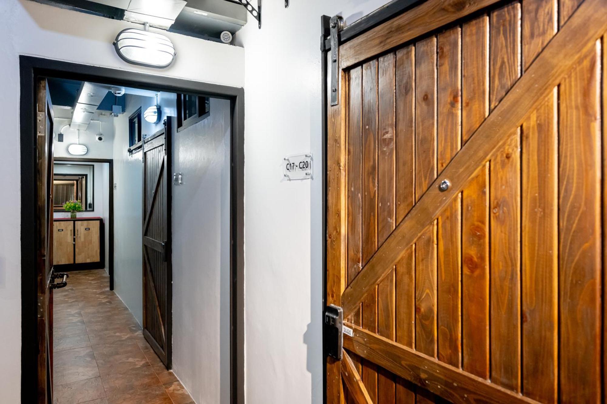 Vibes Hostel Bangkok Luaran gambar